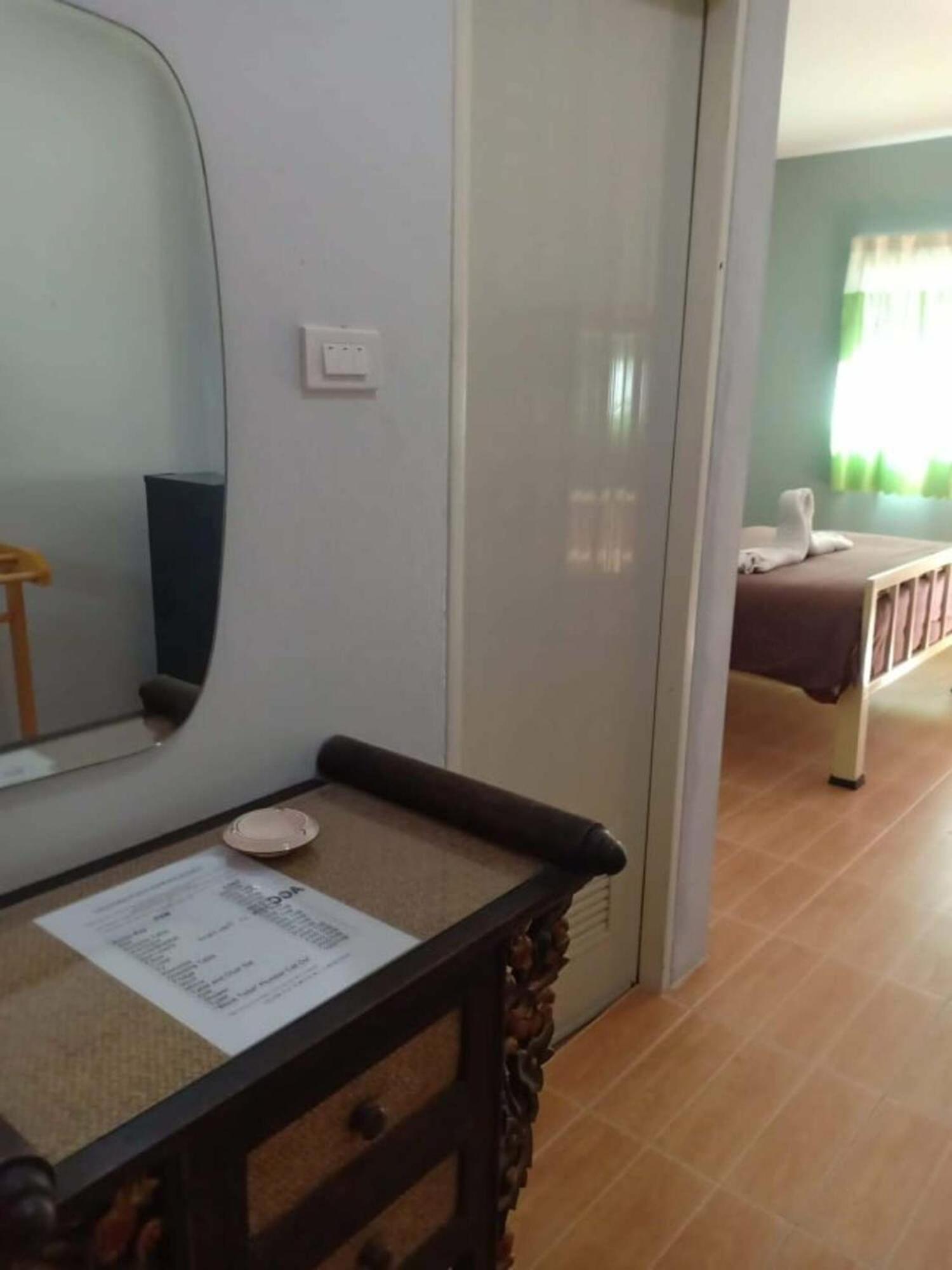Chandra Hostel Ko Tao Bagian luar foto